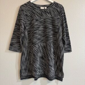 Chico’s Zenergy Size 3 Tunic Top Black White Marled Knit Asymmetrical XL 16/18